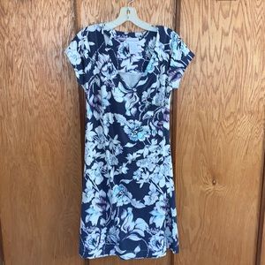 Size 6 dress. Blue with white flowers